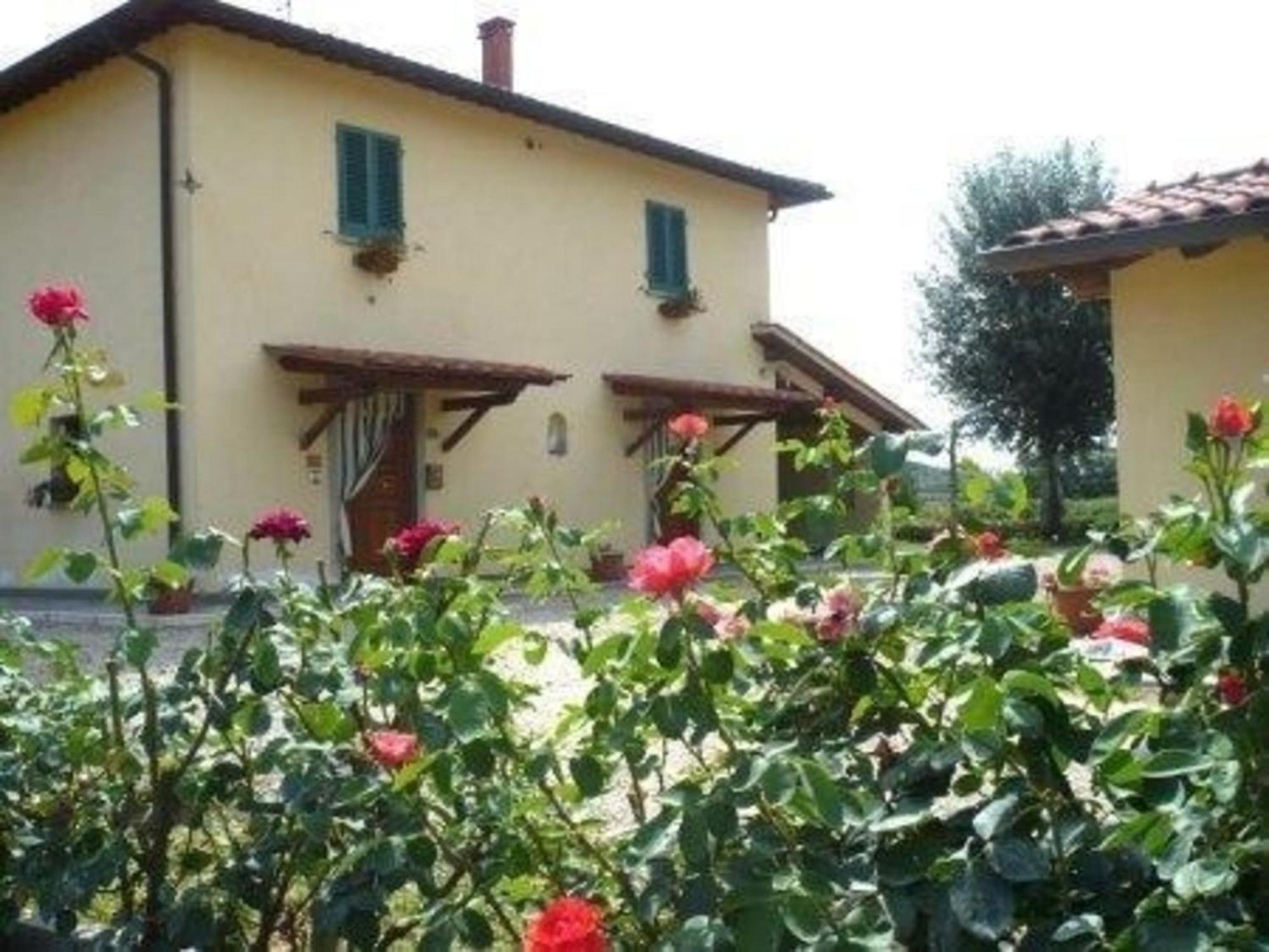 Charmantes Ferienhaus In Piani Della Rugginosa Mit Grossem Garten 雷杰洛 外观 照片